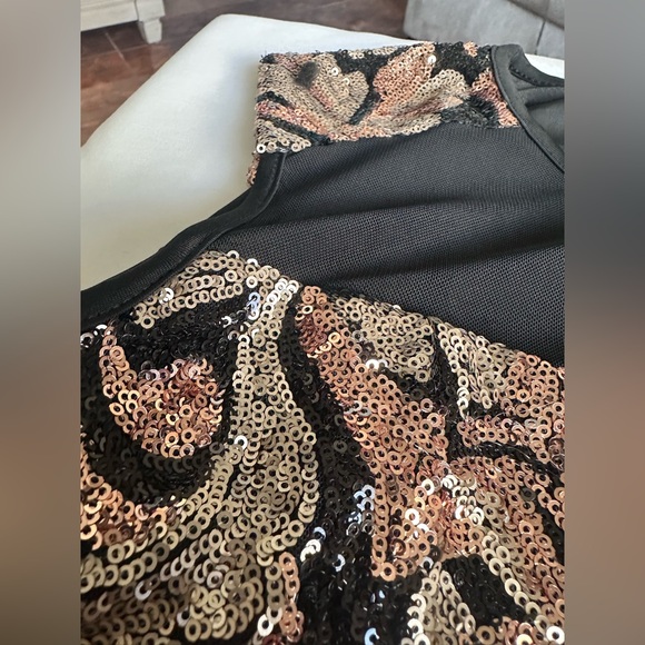 Fits 2-4 black skater chiffon sequins mini - Picture 10 of 12